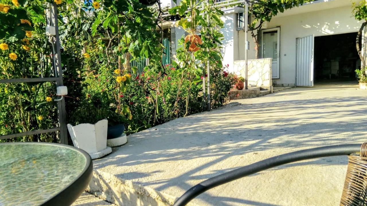 Apartmani Bosco Tivat Exterior photo
