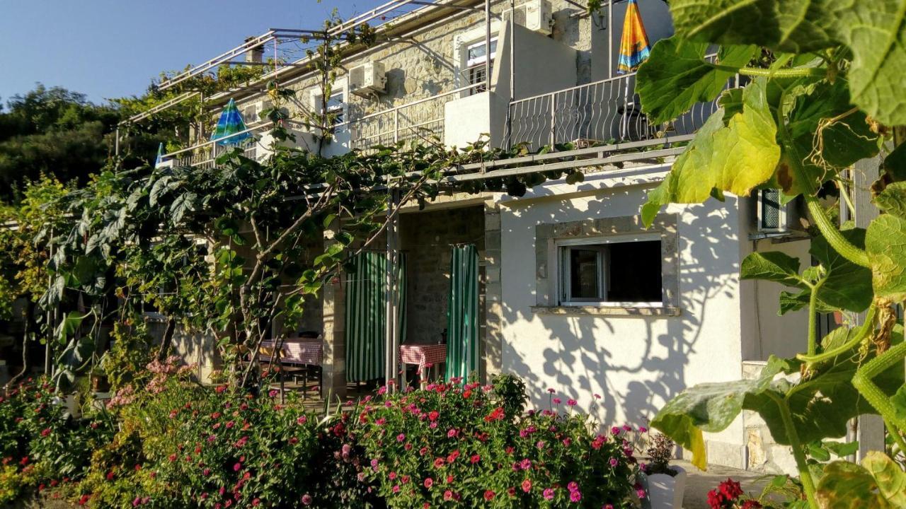 Apartmani Bosco Tivat Exterior photo